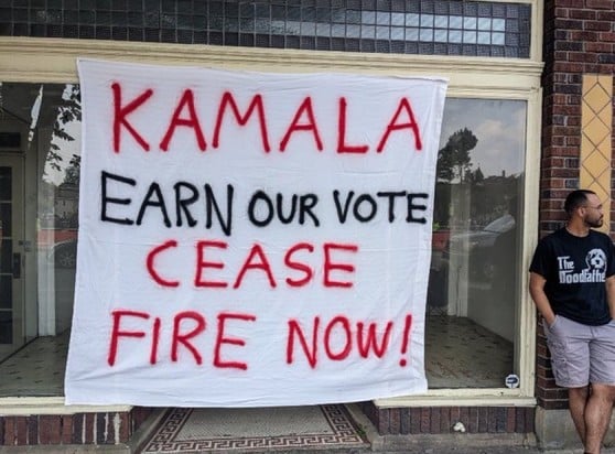 KAMALA
EARN OUR VOTE
CEASE
FIRE NOW!
The
Moodiathe