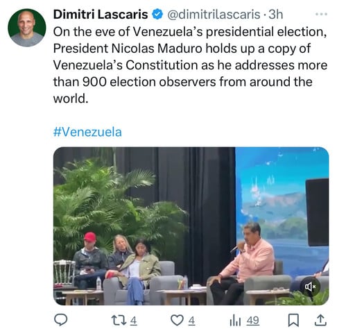 Dimitri Lascaris ® @dimitrilascaris •3h
On the eve of Venezuela's presidential election,
President Nicolas Maduro holds up a copy of
Venezuela's Constitution as he addresses more
than 900 election observers from around the
world.
#Venezuela
174
Ill 49